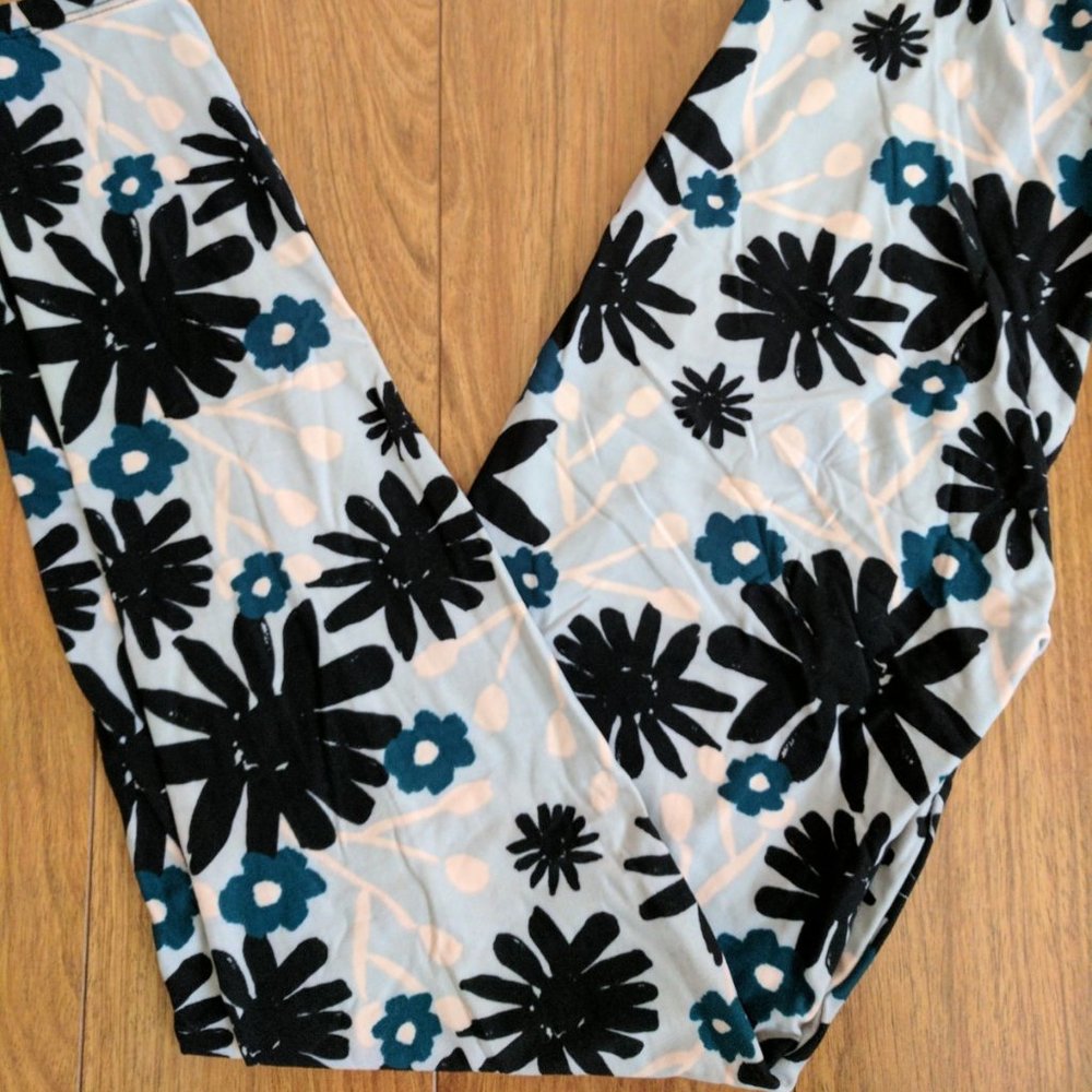 Agnes & Dora Leggings S XL Baby Suede Painted Flora NWT